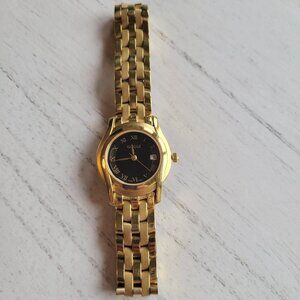 Gucci 5400 L Gold Tone Black Face Calendar Dial Watch Womens